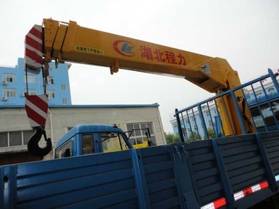 張家界隨車吊采購(gòu)指南 廠家、供應(yīng)商、報(bào)價(jià)與資料查詢